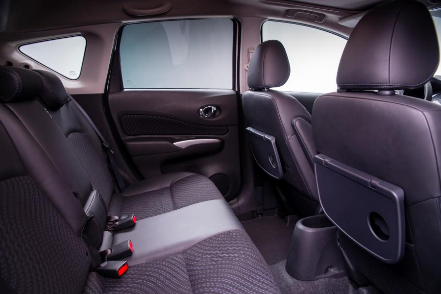  Nissan Note 2013 года  (фото 15 из 39)